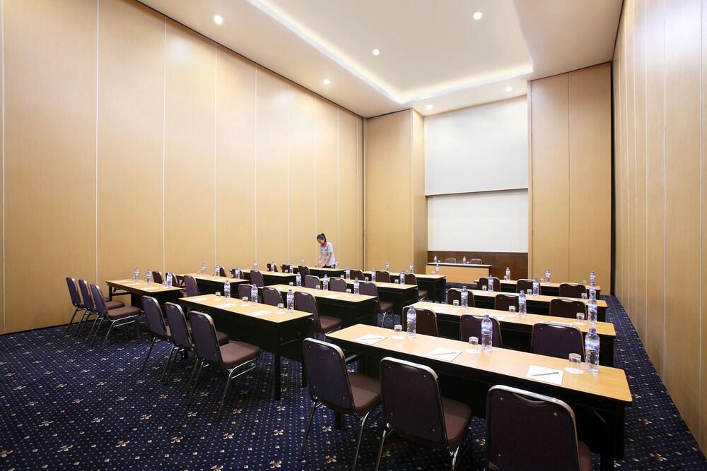 Amaris Hotel Muara Bungo - Jambi Zewnętrze zdjęcie